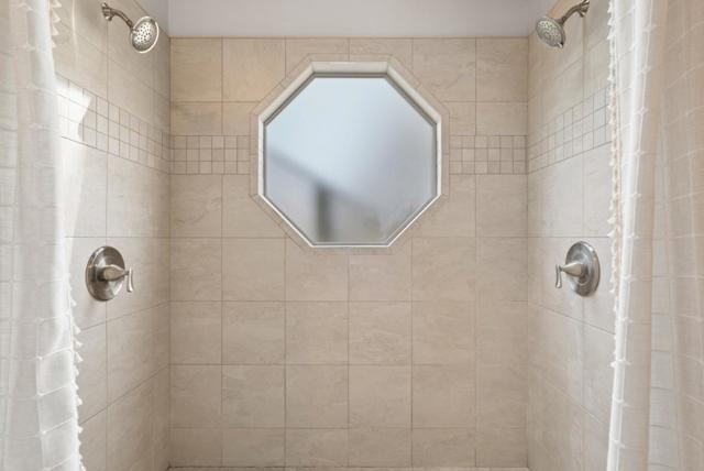120 Bella Vista Lane, Watsonville CA: https://media.crmls.org/mediaz/9c42c44e-4f0a-4aee-a5ab-4ad8b1f374b9.jpg