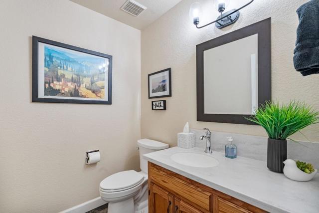 840 Helen Drive, Hollister CA: https://media.crmls.org/mediaz/9c430fe2-c24d-4b06-8a32-03129ea27b6a.jpg