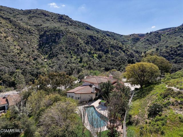 7 Bell Canyon Road, Bell Canyon CA: https://media.crmls.org/mediaz/9c436dd9-8a07-4fa6-b64a-3f1e2260672b.jpg
