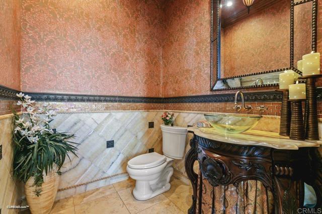 16531 Zumaque, Rancho Santa Fe CA: https://media.crmls.org/mediaz/9c43d8e1-1af2-4ce0-8c39-8fbf6766239a.jpg