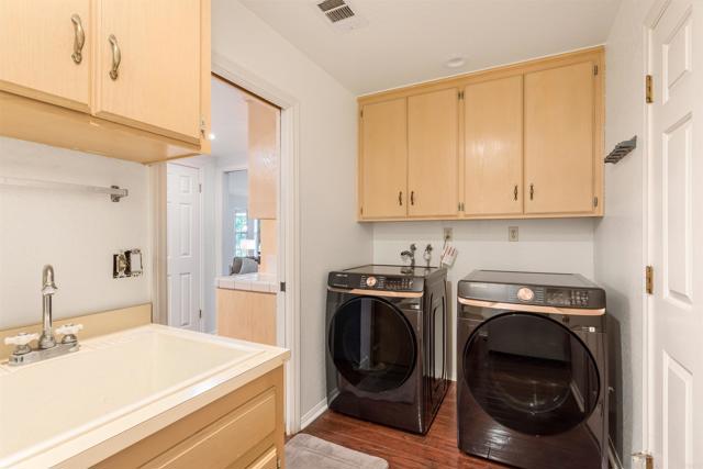 Detail Gallery Image 9 of 59 For 351 Sheila Ln, Fallbrook,  CA 92028 - 3 Beds | 3 Baths