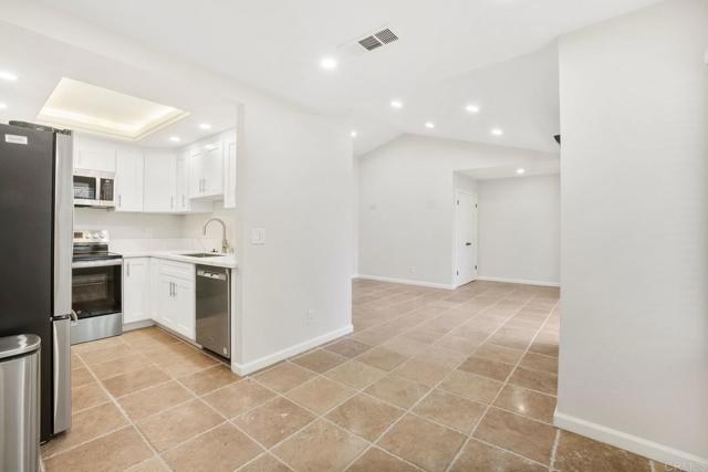 Detail Gallery Image 14 of 33 For 3935 Oregon St #6,  San Diego,  CA 92104 - 2 Beds | 2 Baths