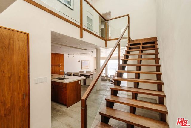 25124 Malibu Road photo 8