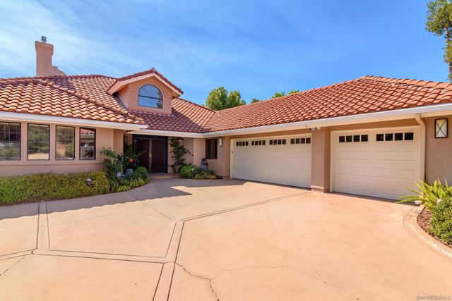 3 car attached garage: 630 sq ft