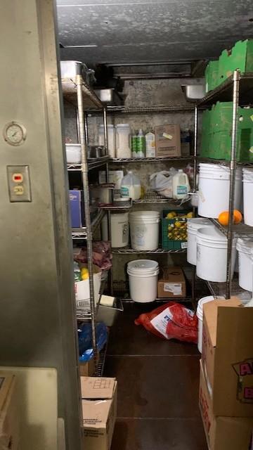 1183 1183 Mono Way, Sonora CA: https://media.crmls.org/mediaz/9c4622b5-c483-4e9d-b941-e17fe7009a3d.jpg