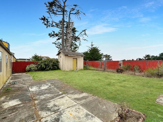 324 Glencourt Way, Pacifica CA: https://media.crmls.org/mediaz/9c46a6ff-2f2e-43b9-968c-ff42b857c512.jpg