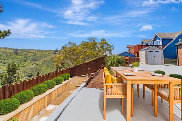 720 Lockhaven Drive, Pacifica CA: https://media.crmls.org/mediaz/9c46d8c5-5f40-42bb-9d6a-fba2498a3c72.jpg