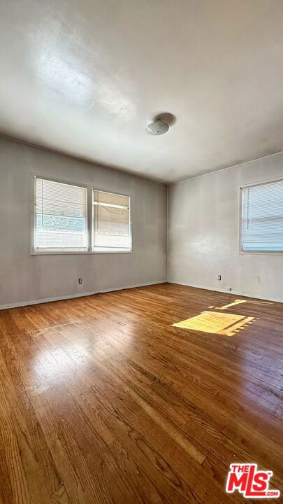 1425 W Marcella Court, Ontario CA: https://media.crmls.org/mediaz/9c480c3f-f73b-48c2-bfdc-7da2c431545e.jpg