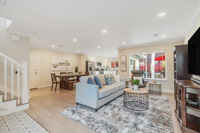 423 Douglas Place, San Jose CA: https://media.crmls.org/mediaz/9c483bd9-0c70-4dcf-b399-c3cda1add76d.jpg