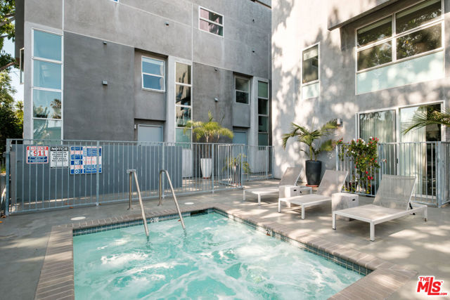 1220 N Orange Grove Avenue, West Hollywood CA: https://media.crmls.org/mediaz/9c4911d0-0c6f-4b76-85a2-3f903552f571.jpg