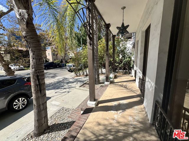 6367 W 6th Street, Los Angeles CA: https://media.crmls.org/mediaz/9c4a499c-020e-49e6-95f9-34685ce2df9b.jpg