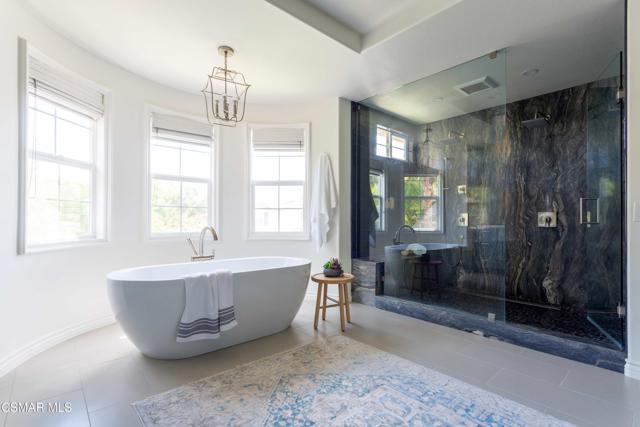 3269 Morning Ridge Avenue, Thousand Oaks CA: https://media.crmls.org/mediaz/9c4c62dc-14f8-44f7-944c-74aff4efb226.jpg