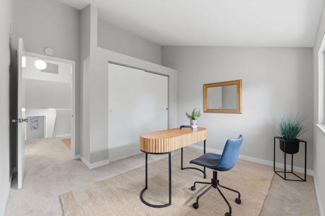 10969 Northshore Square, Cupertino CA: https://media.crmls.org/mediaz/9c4c6edd-31a9-4258-a355-8f19f5aab6c8.jpg