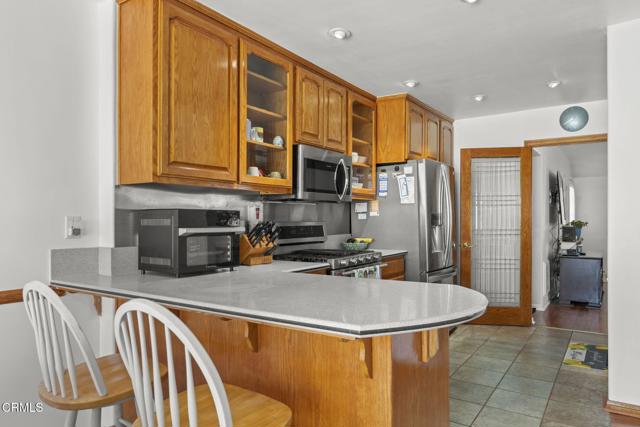 1213 Doris Avenue, Oxnard CA: https://media.crmls.org/mediaz/9c4e7578-f3cd-4c25-939e-92c73ab68797.jpg