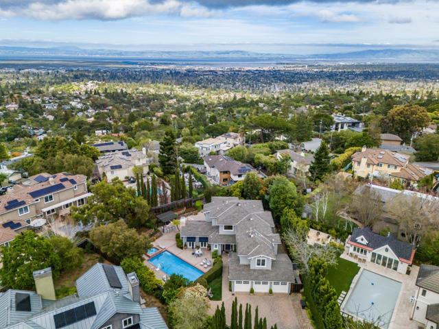 629 Lombardy Way, Redwood City CA: https://media.crmls.org/mediaz/9c4ea70c-e748-4e44-a395-97db265f3720.jpg