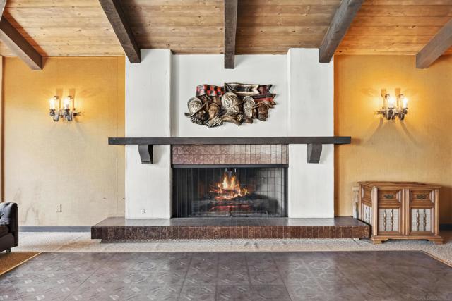 5350 Baltimore Drive, La Mesa CA: https://media.crmls.org/mediaz/9c4fdb14-d5fa-4ce6-b9d6-58ce78d0f286.jpg