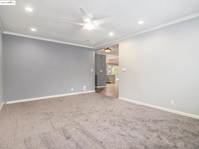 410 Kevin Ct, San Ramon CA: https://media.crmls.org/mediaz/9c512aa9-3d70-4435-8bd6-294040e8d09c.jpg
