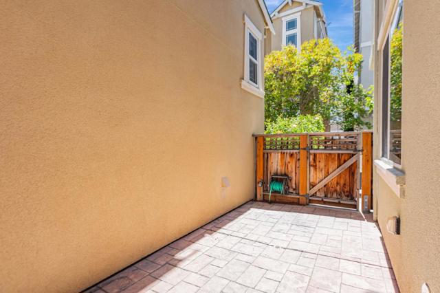 2973 Pescadero Terrace, Fremont CA: https://media.crmls.org/mediaz/9c51792c-7bef-48a4-827c-9497e09ed0b9.jpg