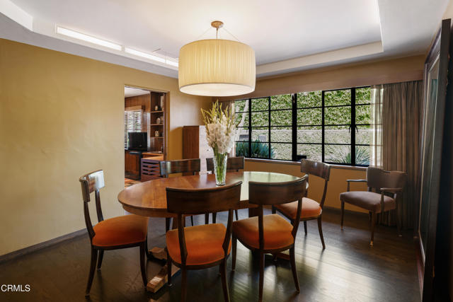 3312 Thorndale Road, Pasadena CA: https://media.crmls.org/mediaz/9c51b853-2a37-4fbe-b0fd-80b741a91321.jpg