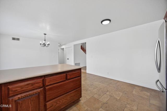 Detail Gallery Image 18 of 49 For 747 Southwick St, Santa Paula,  CA 93060 - 4 Beds | 2 Baths