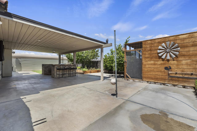 31292 Via Ventana, Thousand Palms CA: https://media.crmls.org/mediaz/9c521083-06af-4c38-9851-2305e793d1c2.jpg