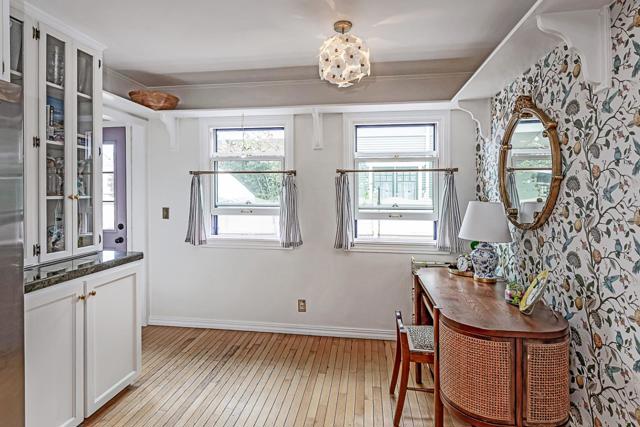 543 Spruce Avenue, Pacific Grove CA: https://media.crmls.org/mediaz/9c5235f0-aec8-4f23-b449-4d88420f4210.jpg