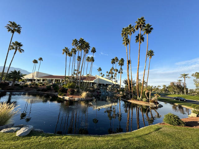 132 Columbia Drive, Rancho Mirage CA: https://media.crmls.org/mediaz/9c52c376-82e9-4aa3-a6ea-1d303117bf73.jpg