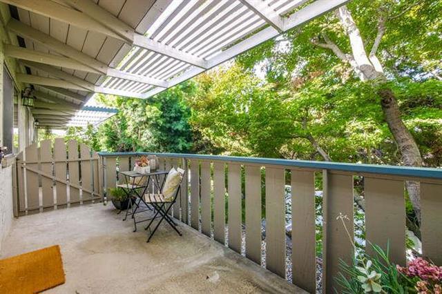 597 Valley Forge Way, Campbell CA: https://media.crmls.org/mediaz/9c530294-bc8d-4e2e-b040-b46ae5987a86.jpg