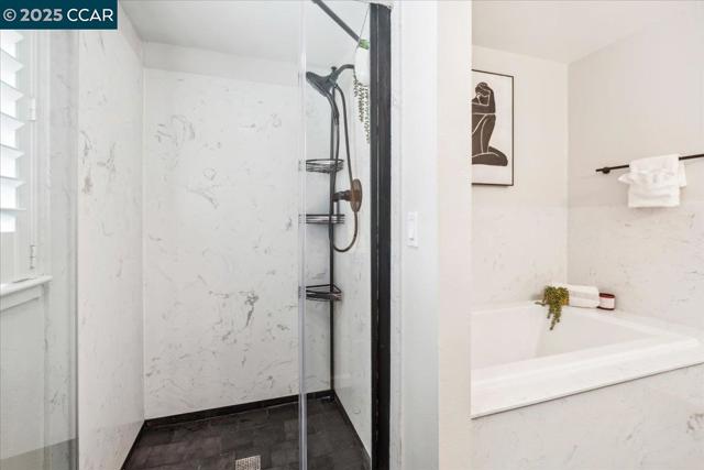 739 Devils Drop Ct, Richmond CA: https://media.crmls.org/mediaz/9c532cce-a699-408b-974f-c90d78069707.jpg