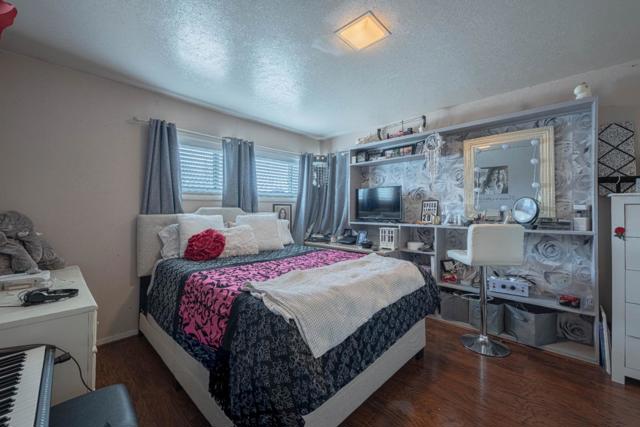 335 Palma Drive, Salinas CA: https://media.crmls.org/mediaz/9c53424e-037b-4bbc-aa97-313659802ba5.jpg