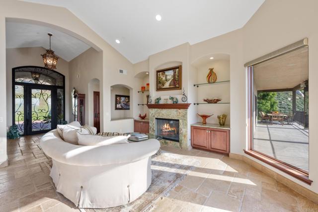 Detail Gallery Image 26 of 69 For 14817 Highland Valley Rd, Escondido,  CA 92025 - 6 Beds | 5 Baths
