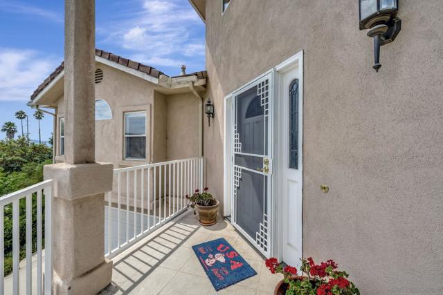 2106 Zachary Gln, Escondido CA: https://media.crmls.org/mediaz/9c54ebed-102f-46b3-b3b6-1c7c387027f6.jpg