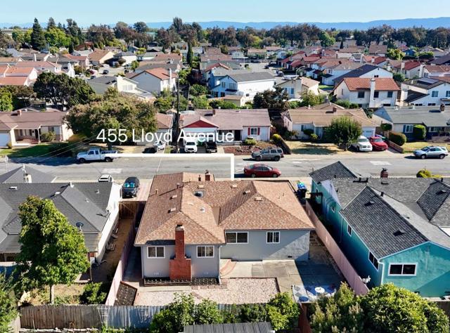 455 Lloyd Avenue, San Leandro CA: https://media.crmls.org/mediaz/9c55218d-a4c1-4d35-9f8c-2b95a59a7e41.jpg
