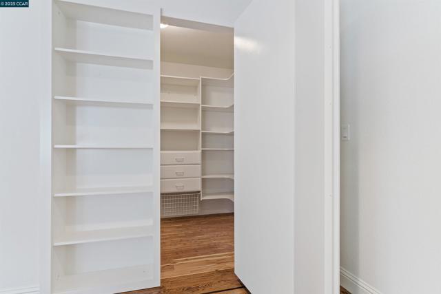 225 Rheem Blvd, Moraga CA: https://media.crmls.org/mediaz/9c5523b5-79f1-4a04-aee3-3eb660eeba6d.jpg