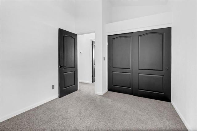 1250 Greenleaf Loop, Greenfield CA: https://media.crmls.org/mediaz/9c5545fa-c4e5-4542-80a1-96727be000ed.jpg