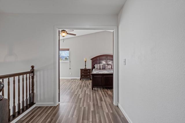 961 Alder Street, Hollister CA: https://media.crmls.org/mediaz/9c555839-647b-4674-a457-446bf9b859bf.jpg