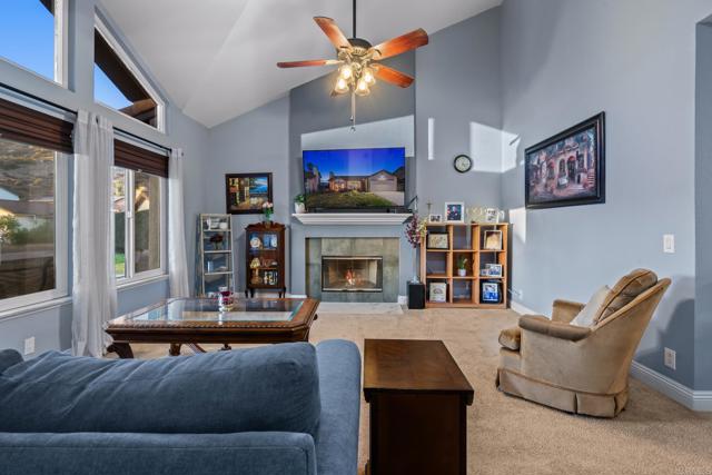 Home for Sale in Lakeside