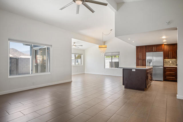 43135 Tennessee Avenue, Palm Desert CA: https://media.crmls.org/mediaz/9c566504-b422-4b0e-b083-c5f6a5ff43bf.jpg