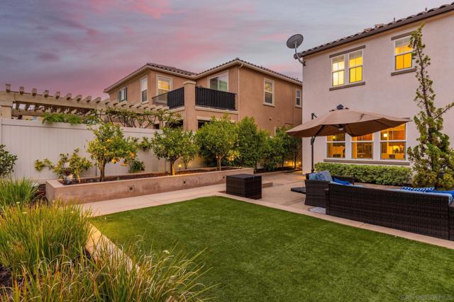 12712 Cloudbreak Ave, San Diego CA: https://media.crmls.org/mediaz/9c566b86-cb30-4095-9a81-86256754cb52.jpg