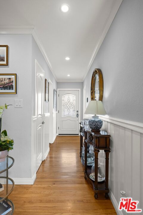 6432 Petit Avenue, Van Nuys CA: https://media.crmls.org/mediaz/9c569b3e-14d4-49d0-9036-1f28b98315d7.jpg