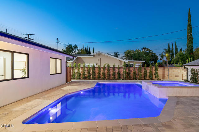 Detail Gallery Image 30 of 50 For 7932 Woodlake Ave, West Hills,  CA 91304 - 4 Beds | 3 Baths