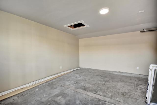 367 College Street, Hollister CA: https://media.crmls.org/mediaz/9c580651-b087-4982-b44a-21a518b273dd.jpg