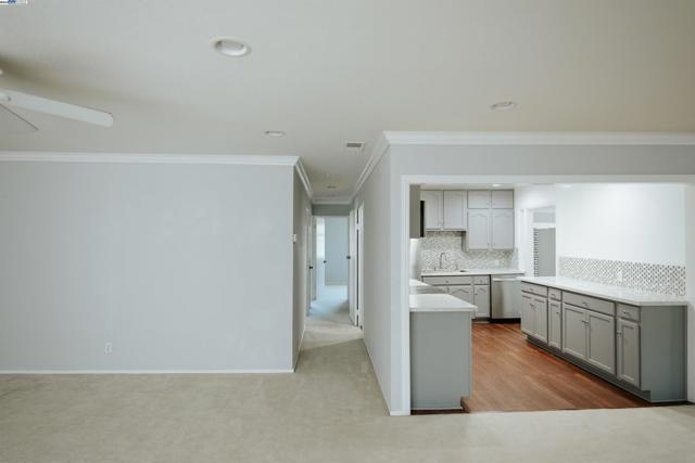 334 Oxford Street, Hayward CA: https://media.crmls.org/mediaz/9c5a31b0-f676-4544-9ce7-84b5023d3f50.jpg