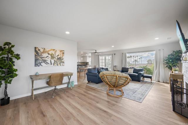 Detail Gallery Image 12 of 61 For 330 Skyline, Vista,  CA 92084 - 5 Beds | 4 Baths