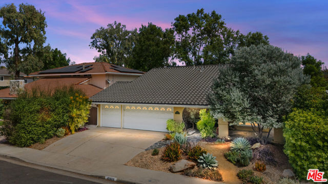 31906 Lyndbrook Court photo 3
