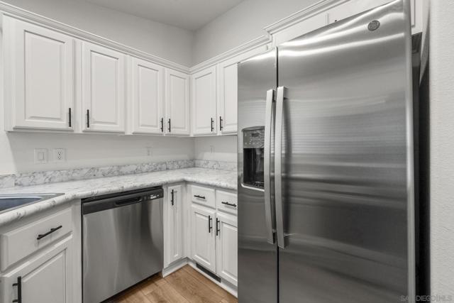 22899 Byron Rd, Crestline CA: https://media.crmls.org/mediaz/9c5a9f95-11a3-498f-9014-5fe507423e2c.jpg