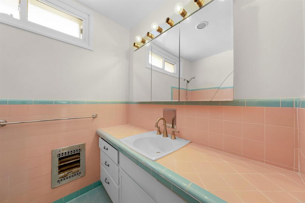 2516 Chatsworth Boulevard - photo 17