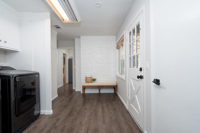 24821 Prospect Avenue, Los Altos Hills CA: https://media.crmls.org/mediaz/9c5bc226-8c0d-4bdf-a7dd-17dea88b04e8.jpg