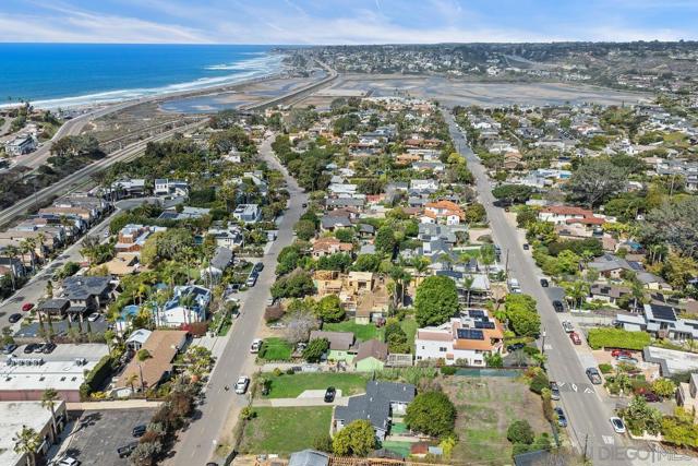 422 Seabright Ln, Solana Beach, California 92075, 2 Bedrooms Bedrooms, ,1 BathroomBathrooms,Single Family Residence,For Sale,Seabright Ln,250020260SD