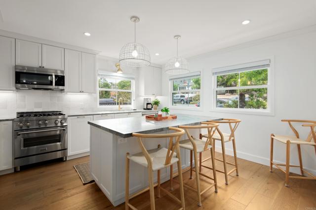 Image 11 of 34 For 937 3rd Street